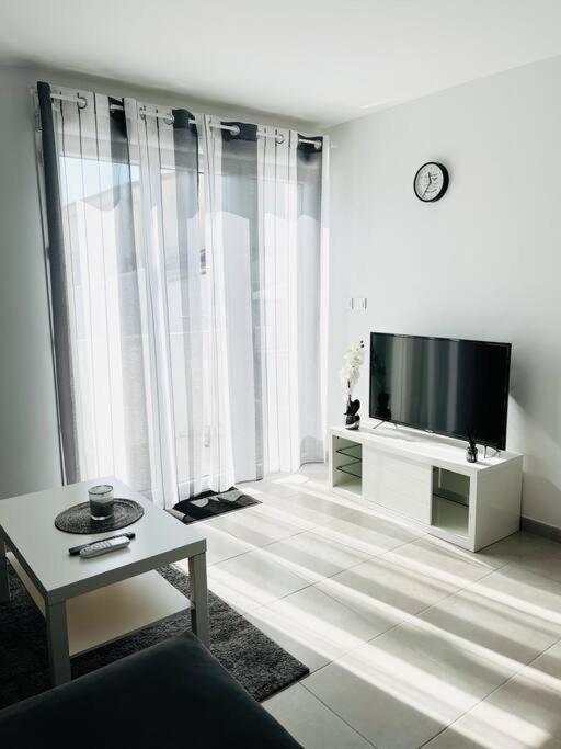 Maison 4 Personnes Avec Jacuzzi มาริญญาน ภายนอก รูปภาพ