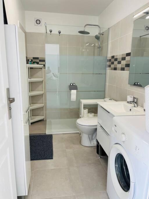Maison 4 Personnes Avec Jacuzzi มาริญญาน ภายนอก รูปภาพ